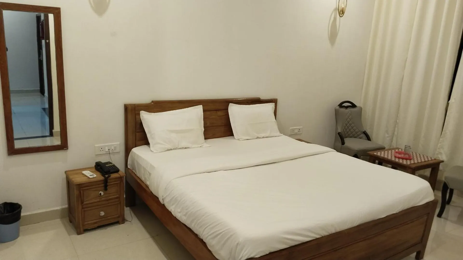 Hotel Marine Varanasi 3*,  India