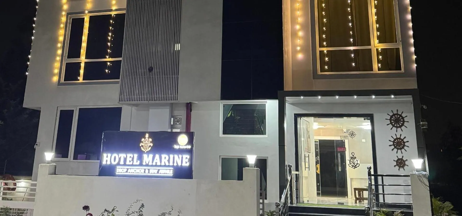 Hotel Marine contacts