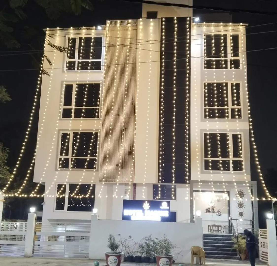 ***  Hotel Marine Varanasi India